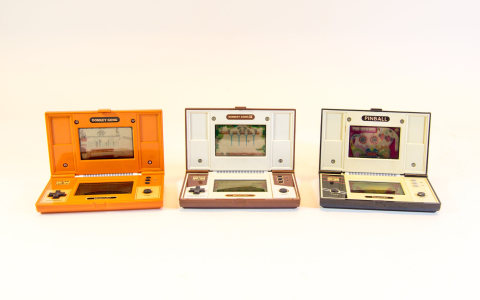game  watch hardware