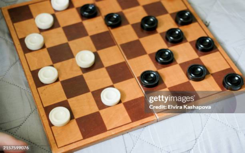 draughts game strategy