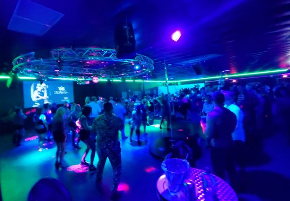 the night game houston reviews
