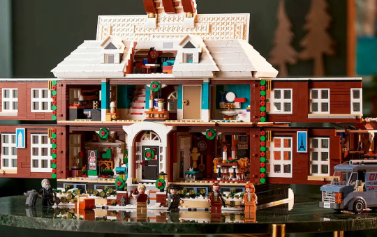 4411218-legoideashomealone.png