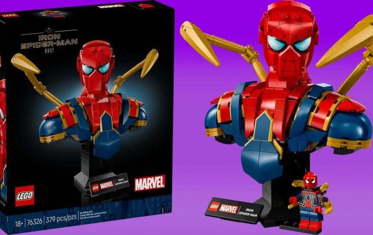 4473422-iron-spider-bust.jpg