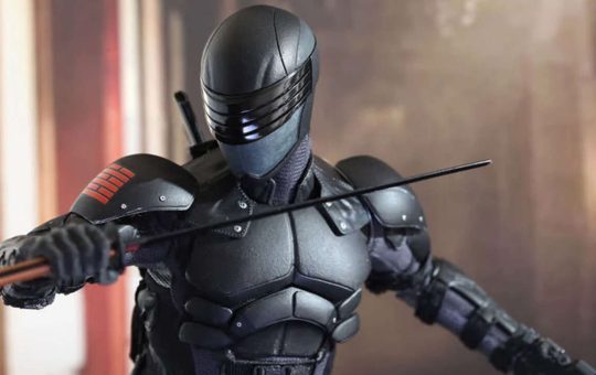 4494548-snake-eyes.jpg