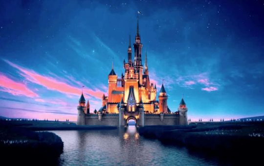 4521293-waltdisneypictureslogo.jpg
